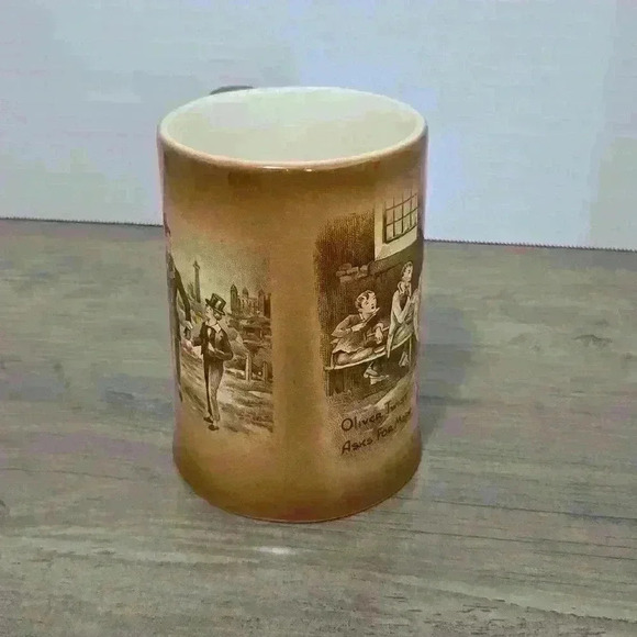 Vintage Sandland Hanley Staffordshire Jug Mug - Oliver Twist  - Made in England - Picture 3 of 5